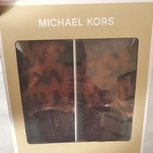 Michael Kors slippers